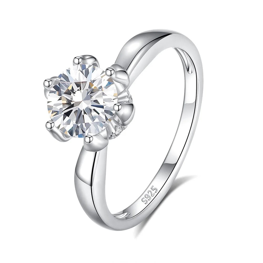 Solitaire Zircon Ring