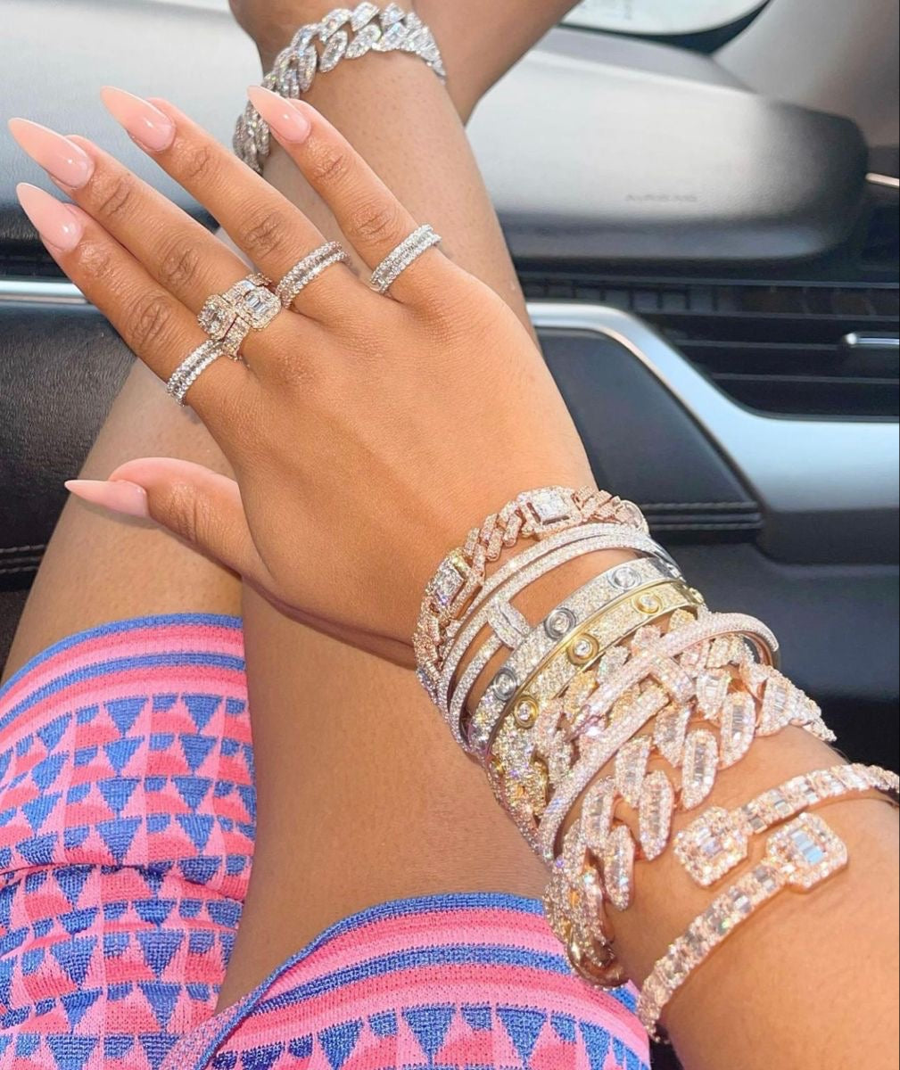 Jewellery Trends for 2025: What’s Hot Right Now at The Lush Club